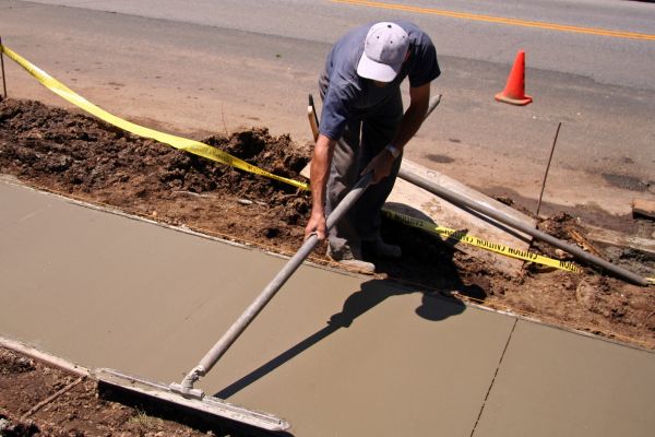 Sidewalk Building in Carlsbad